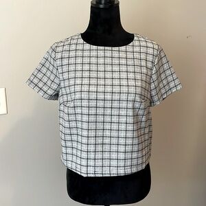 Checkered cropped blouse